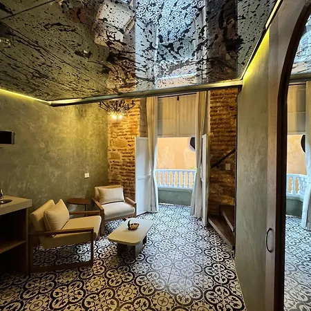 Alta Hotel