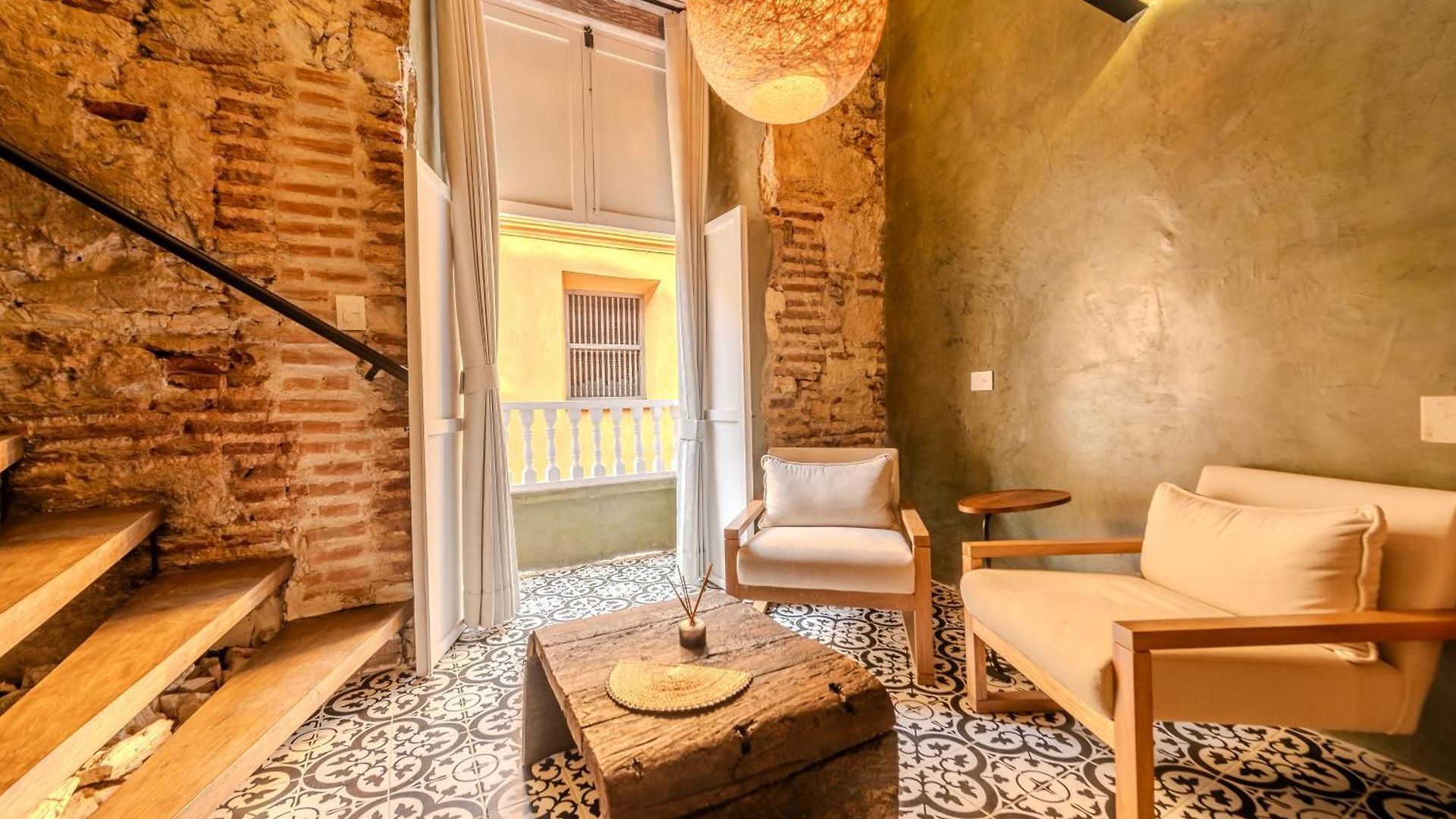 Hotel Alta